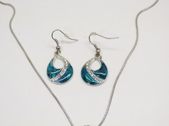 Enamel Rhinestone Jewelry Set Necklace Earrings Silver Tone Gorgeous D2612
