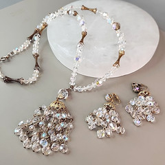 Vintage AB Glass Beaded Tassel Necklace Earrings Set Gold Tone Bar Links 26″