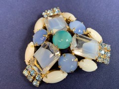 Vtg Rhinestone Costume Jewelry Set Blue Milk Glass Look Brooch Earrings *READ*