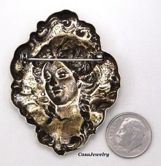 #3309 ANTIQUED GOLD OVAL SHAPED VICTORIAN GIRL SMILING BROOCH – 1 Pc
