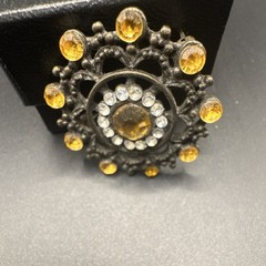 Vintage Style Yellow Glass Cluster Brooch/ Pin Fashion Costume Jewelry