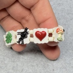 Vintage 80’s Charm Bracelet Plastic Child Kids White Elastic – 6″ Wrist