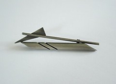 Zinc Colored Abstract Vintage Brooch 7.2 G / 7.5 X 2.0 Cm