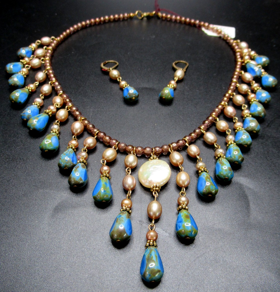 Beautiful Czech Glass & Pearl Drippy Necklace Earring Set