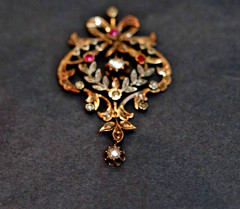 19c. Victorian Art Nouveau Rose 8К Gold Rose-Cut Diamond Ruby Necklace Pendant
