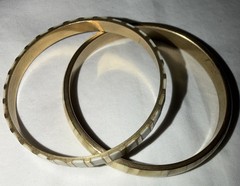 2Bz India Bangles Brass White Inlay Bangle Bracelet Lot Of 2