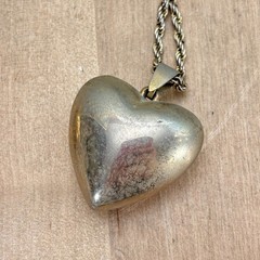 2 Vtg Puffy Heart Necklaces, Gold Tone, 1.5″, Rope Chain 30″, Other 22″