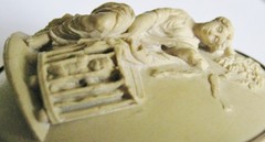 EXTREMELY RARE ANTIQUE HIGH RELIEF LAVA CAMEO 10K GOLD CUPID SELLER PUTTO IN PEN