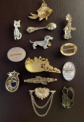 Vintage – Modern Rhinestone Mixed Material Dog Cat Cameo Fish Brooch Pin Lot