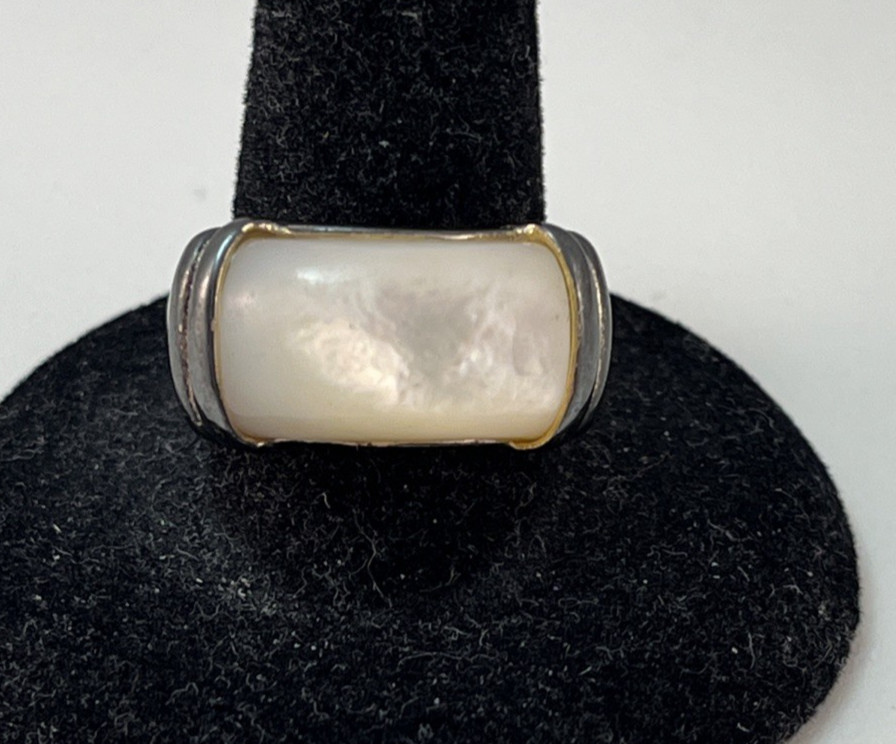Vintage 925 Sterling Silver MOP Mother of Pearl Ring Size 7 HONG KONG
