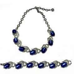 Vtg 1950s Lisner Signed Cobalt Blue Cabochon Leaf Necklace Bracelet Demi Parure