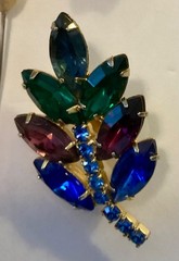 Vintage 16 Piece Brooch/Pin Lot Avon/ Winard/SCoventry/Anselle/Rhinestone Other