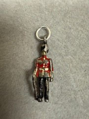 Vintage British Queen’s Guard Multicolor Enamel Collectible Charm Pendant 2763