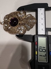 Signed Jeff Lieb Gold Tone Purple Rhinestone Pin Brooch Faux Pearl Stunning H2-6