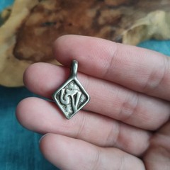 Vintage Tibetan Square Pendant Buddhist Swastika Symbol Unisex Amulet Keychain