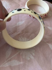 Avon Set of 2 Vintage Cream Plastic Bangle Bracelet’s With Polka Dots