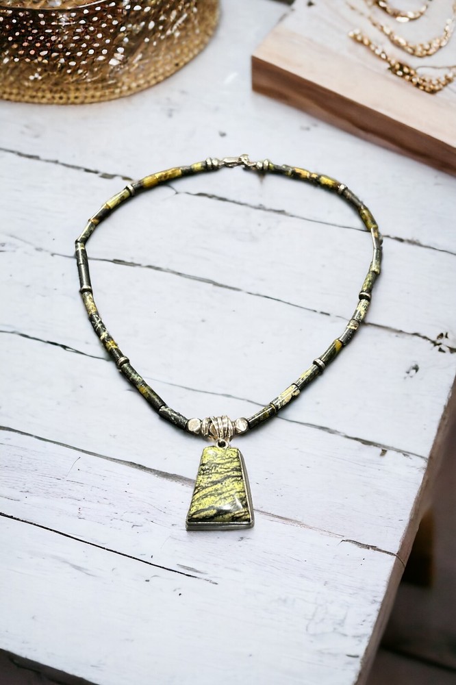 Vintage Serpentine Hematite Trapezoid Sterling silver 925 Necklace 16″