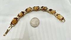 Vintage Mid Century Golden Brown Striped Porphyry Glass Goldtone Bracelet 7”