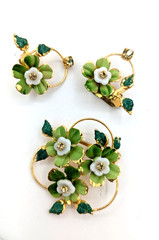 Vintage Brooch Earring Set Austrian Green Enamel Flowers Rhinestone Gold Tone