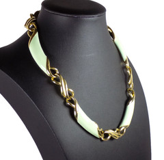 Vintage Chunky Choker Necklace Green Enamel Gold-tone Chain Hook Clasp Statement