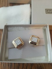 Vintage 1984 Avon Pave Earrings. Goldtone. NIB. Clip on