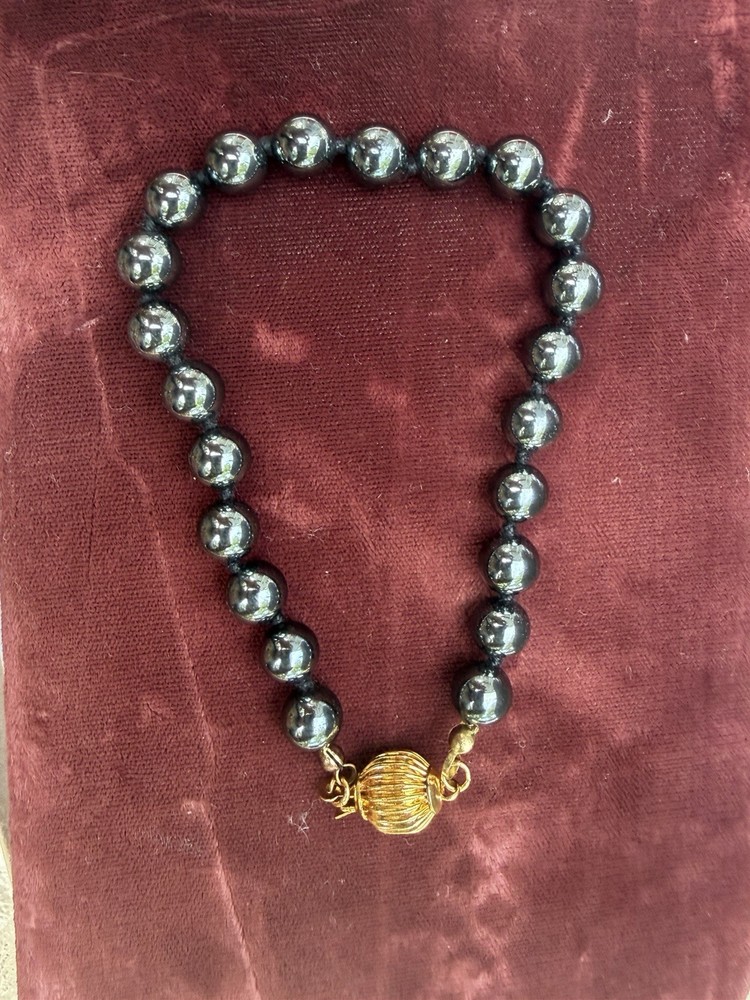 Hand knotted hematite bracelet Hook Clasp Ball/Bead Chain