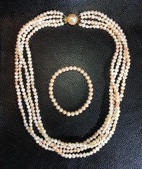 Vintage Peach Cream Cultured Pearl Multi Strand Necklace +Stretch Bracelet P9