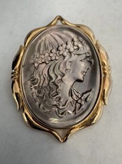 Vintage Cameo Brooch Pendant Combo Mother of Pearl Iridescent