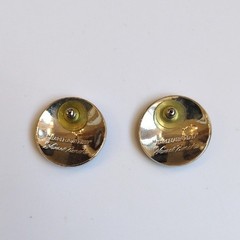 Vtg Laurel Burch Harlequin Bird Earrings – Round Circle Gold Tone Studs Yellow