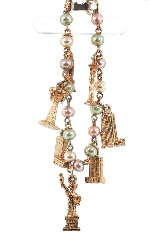 Vintage New York City Landmark Charm Bracelet Gold Tone