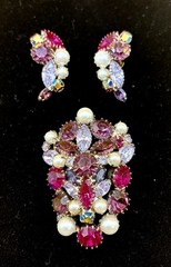 Vintage Mid Century Purple Rhinestone Pearl Brooch Clip Earrings Parure Set