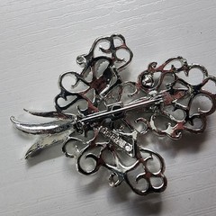 Gerry Vintage Signed Silver Toned Sparkle Wheat 1960 Brooch Pin Bouquet Leaves