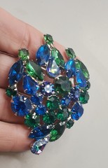 Vintage Blue Green Purple Glass Brooch 2 5/8″ Excellent Condition