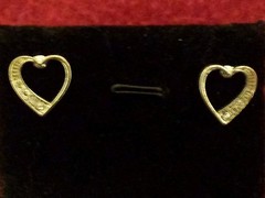 Lot of Pretty Earrings ~Perfect for Any Occasion ~ For Your Sweetheart!