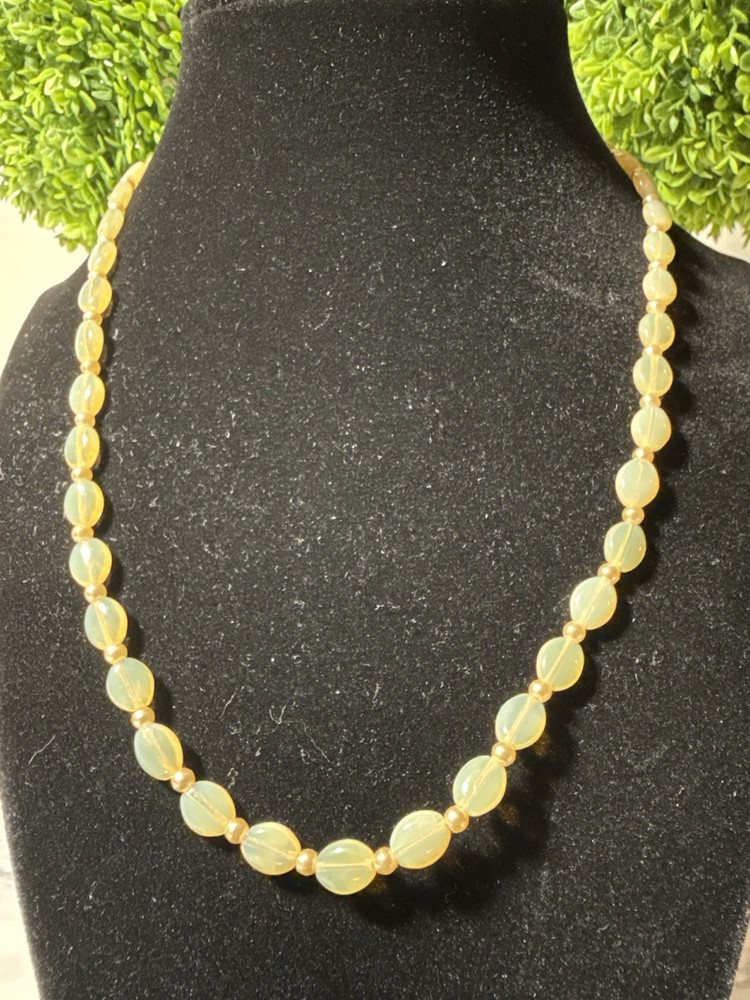 Vintage Opaline Glass Bead Necklace Heart Toggle Clasp 18” Lot# 1388