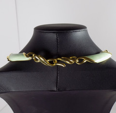 Vintage Chunky Choker Necklace Green Enamel Gold-tone Chain Hook Clasp Statement
