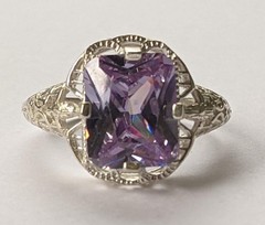 Vintage ring sterling silver 925 Size 9.5 Weight 5.44 g. Amethyst.