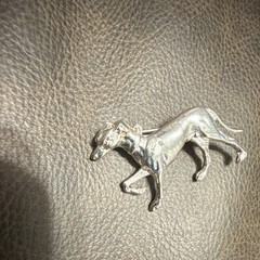 Silver Metal Dog Animal Brooch Pin Unisex Adults No Stone Fashion Jewelry