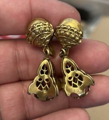 Vintage Gold Tone Screw Back Damgle Earrings