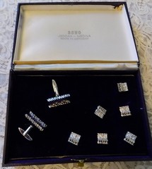 LARGE VINTAGE LOT MEN’S WOMEN’S ACCESSORIES & JEWELRY BOLO TIES EARRINGS++