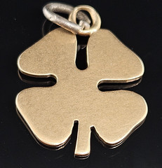 14K Gold LUCKY FOUR LEAF CLOVER Charm Pendant Luck Flower Irish Shamrock Vintage