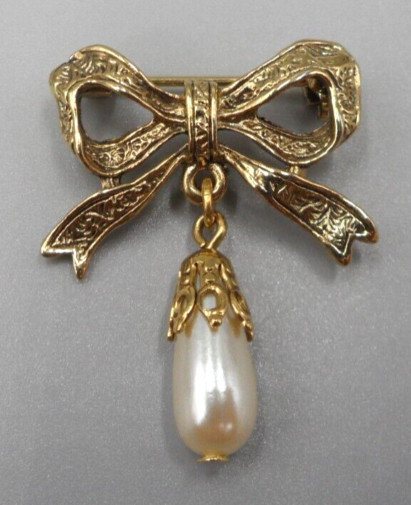 Victorian Revival Embossed Bow Brooch w Pendant Teardrop Faux Pearl Drop 1.25″
