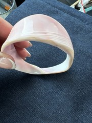 VINTAGE BLUSH PINK CONCH PEARL SHELL CARVED SLICE ASYMMETRICAL BANGLE BRACELET