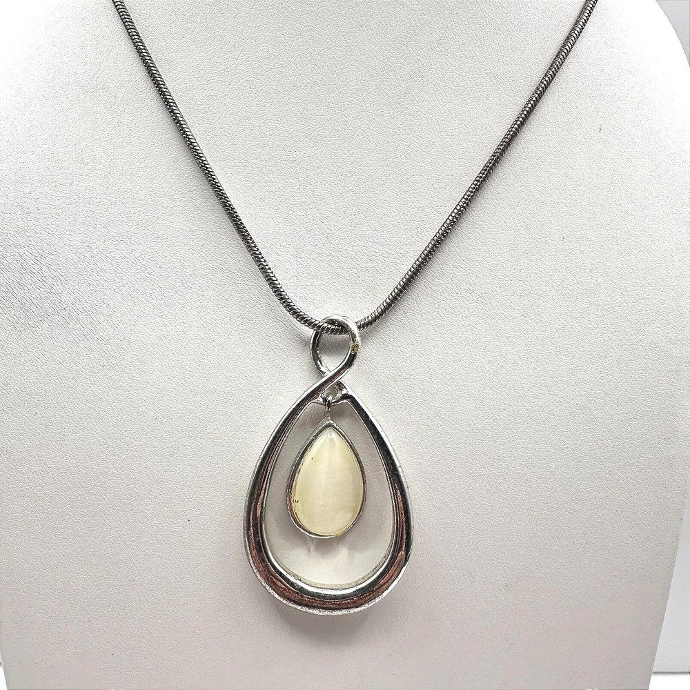 Vintage 90s Teardrop Pendant Necklace Silver Tone Snake Chain Women’s Jewelry