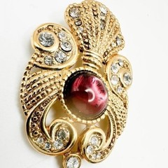 Vintage Jeff Lieb Brooch Gold Tone Purple Glass Cabochon Rhinestone Pearl Drop