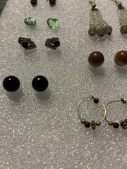 LOT OF 20 EARRINGS ~ASSORTED DANGLING , CLIP ONS, & PIERCED-VINTAGE TO NOW 🔥