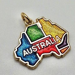 VINTAGE Australia Colorful Enamel Country Shaped Charm Souvenir Travel