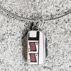Mata Ortiz pottery shard silver pendant, silver setting on flat neckwire MOATB