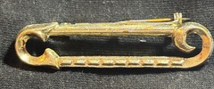 vintage gold-tone decorative rectangular brooch pin unisex adults no stone