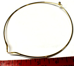 AWESOME METAL CHOKER NECK WIRE (14 gauge)ROUND CIRCULAR GOLD TONE W HAMMERED V